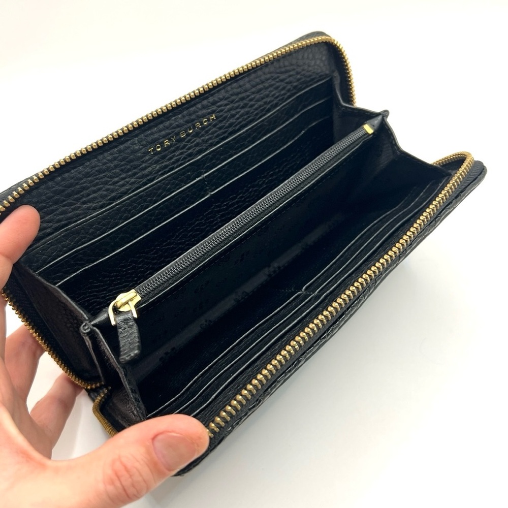 Authentic Tory Burch Black Leather Long Zippy Wallet With Tassle - Picture 6 of 9